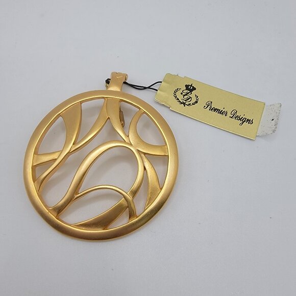 Premier Designs Pizzazz Gold‎ Tone Enhancer Pendant NWT NEW - Picture 1 of 5